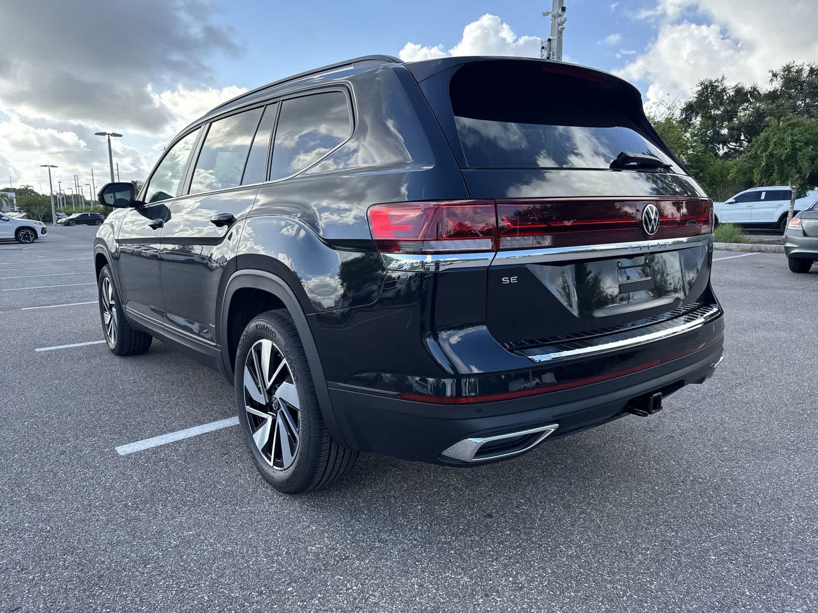 Volkswagen Atlas 2.0T SE con tecnología 2026