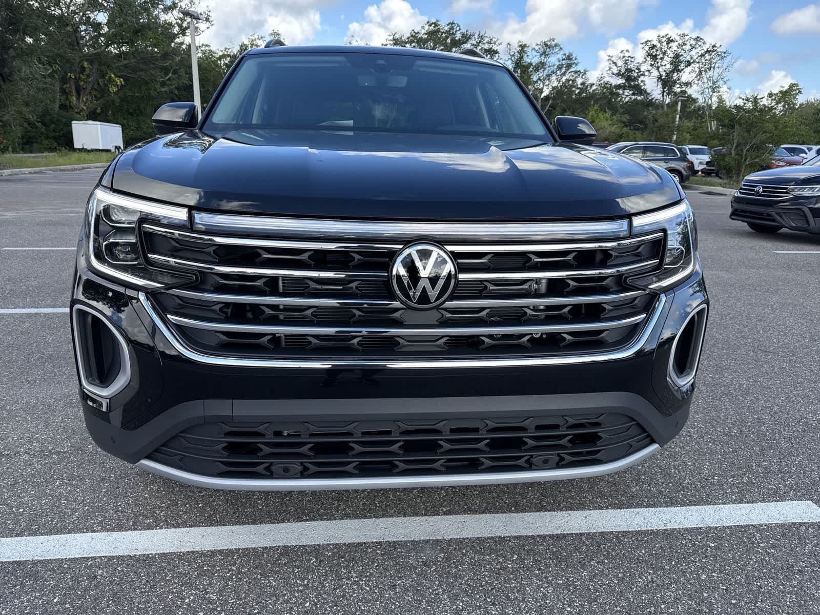 Volkswagen Atlas 2.0T SE con tecnología 2026