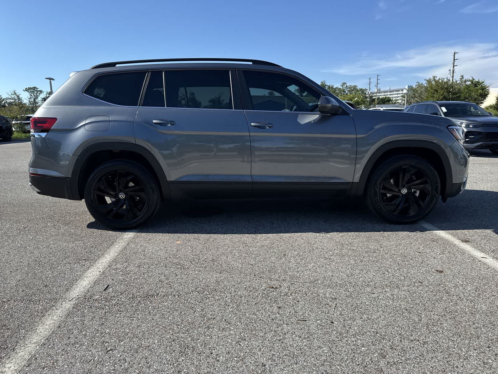 Volkswagen Atlas 2.0T SE con paquete Technology de 2023