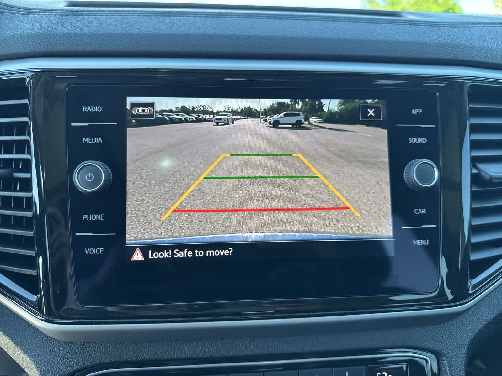 Volkswagen Atlas 2.0T SE con paquete Technology de 2023