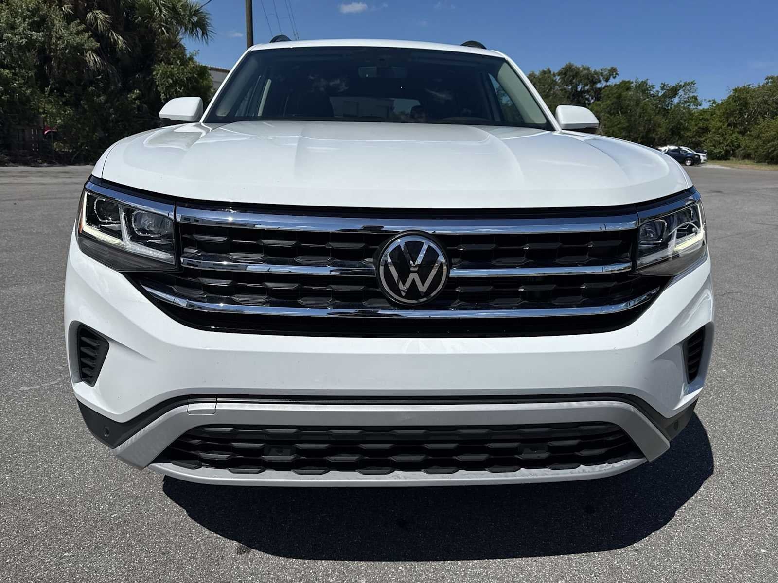 Volkswagen Atlas 2.0T SE con paquete Technology de 2023