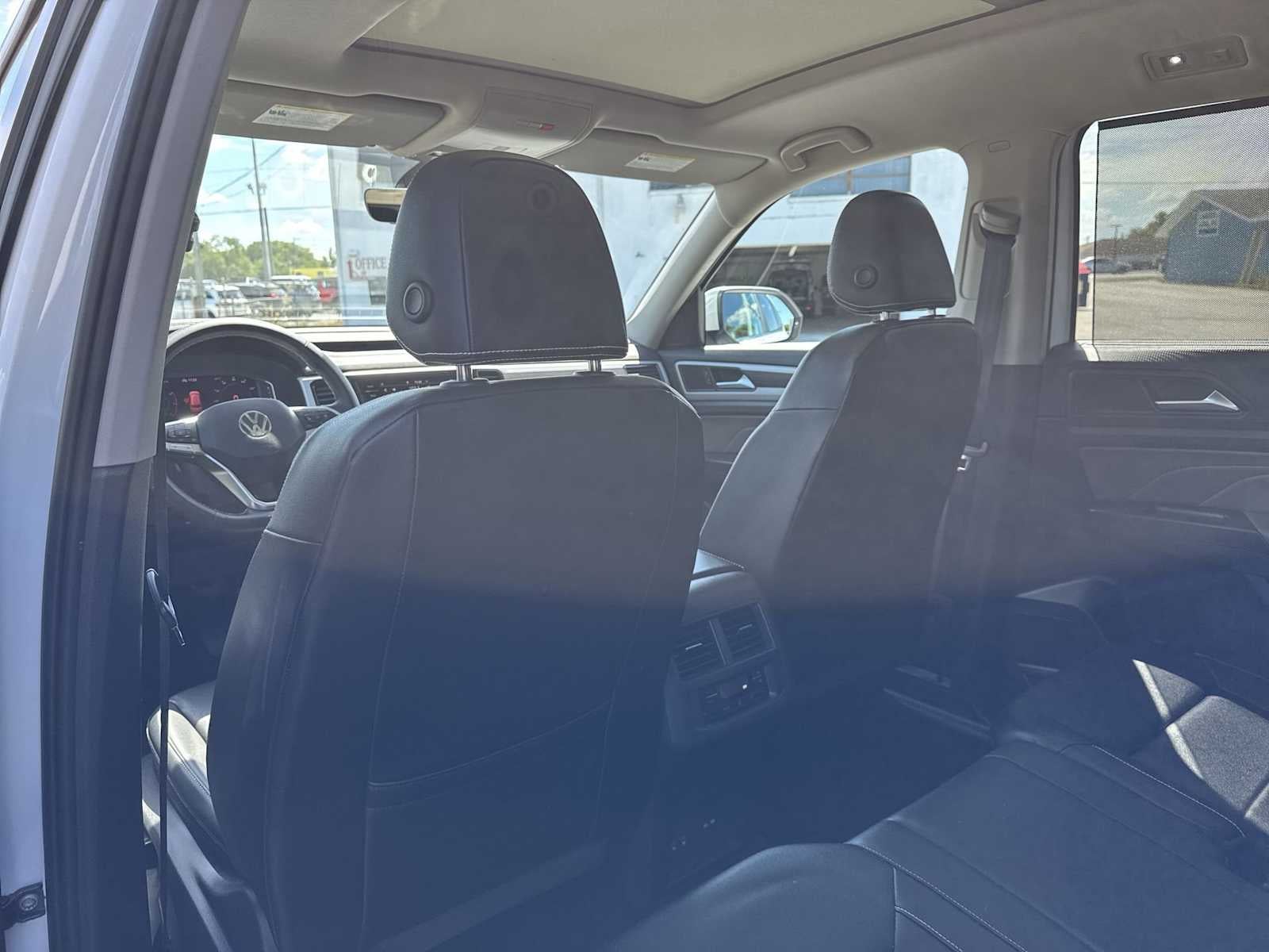 Volkswagen Atlas 2.0T SE con paquete Technology de 2023