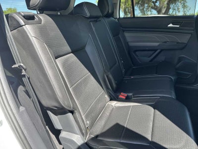 Volkswagen Atlas 2.0T SE con paquete Technology de 2023