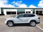 Volkswagen Atlas 2.0T SE con paquete Technology de 2023
