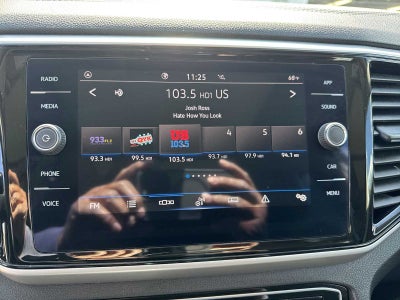 Volkswagen Atlas 2.0T SE con paquete Technology de 2023