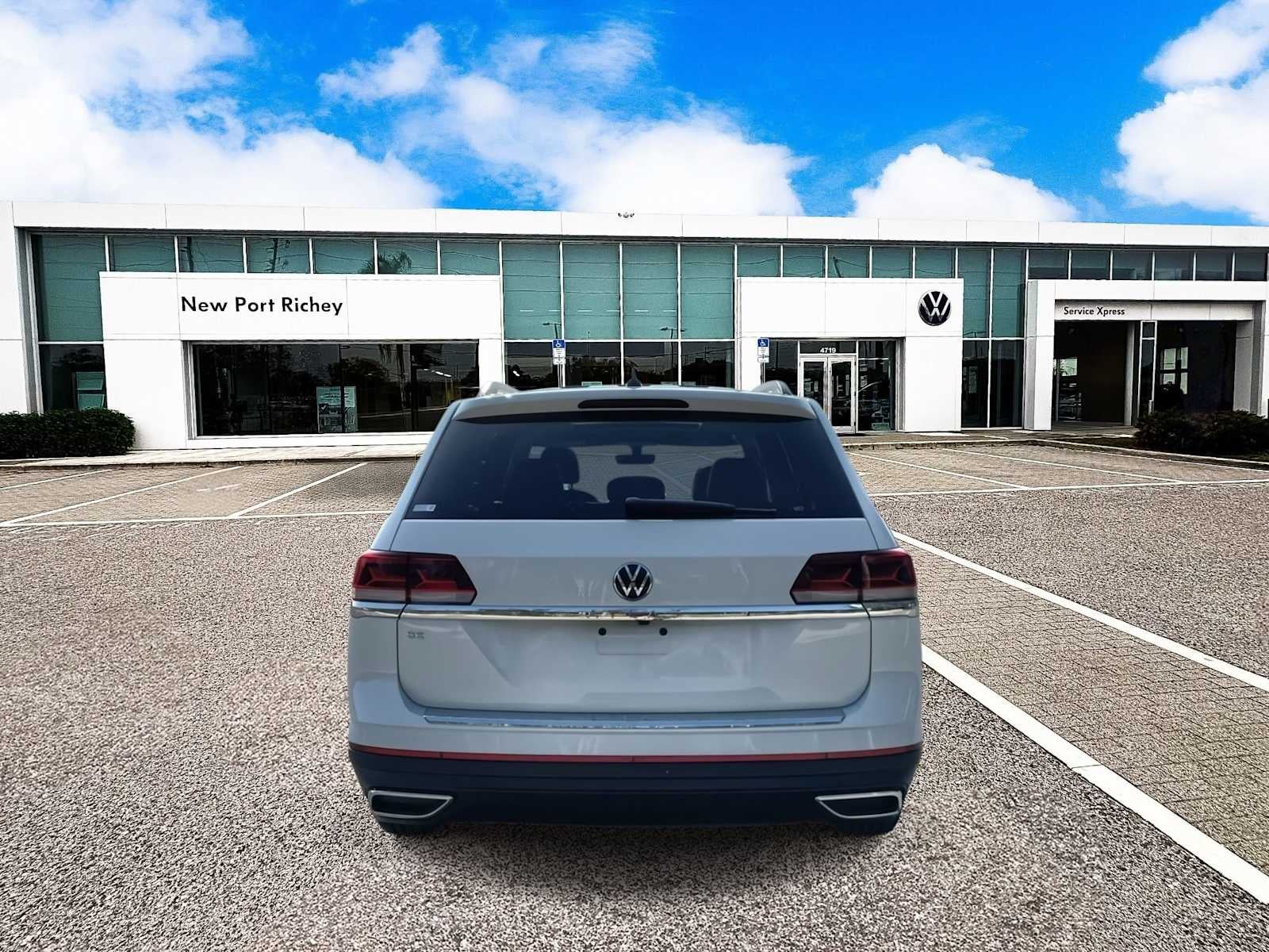 Volkswagen Atlas 2.0T SE con paquete Technology de 2023
