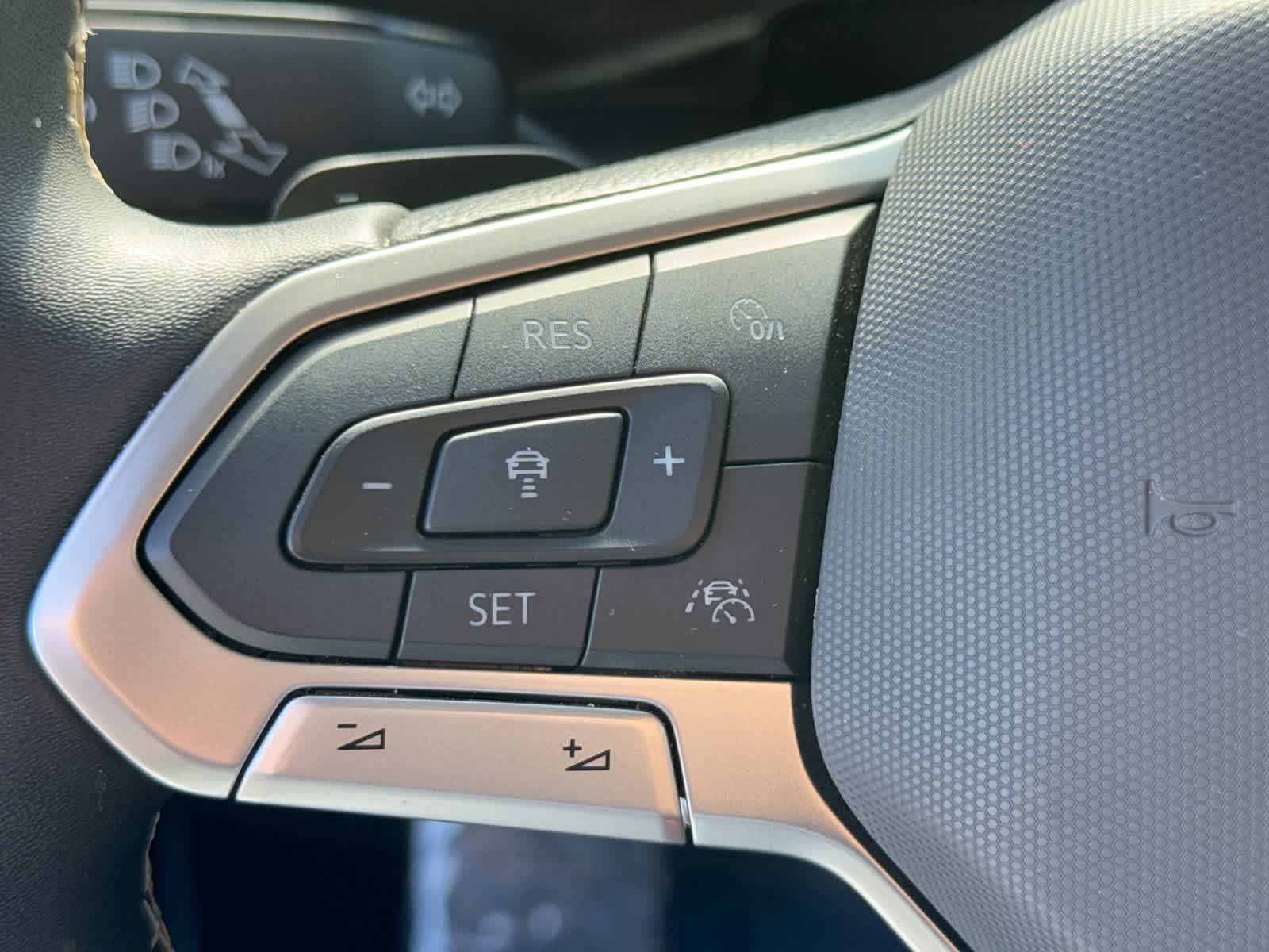 2024 Volkswagen Atlas 2.0T SE c/Tecnología