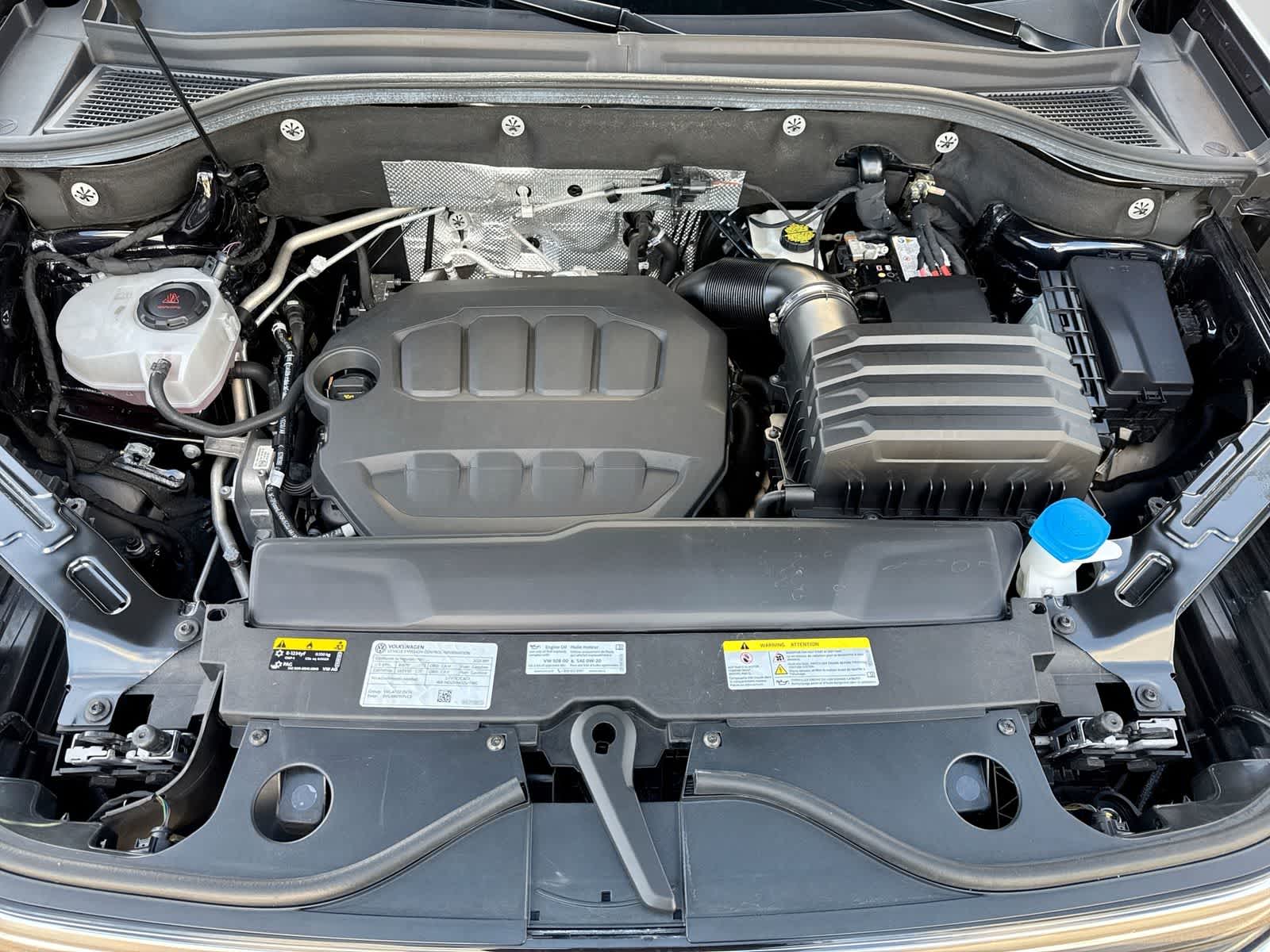 Volkswagen Atlas Cross Sport 2.0T SE con paquete Technology, 2025