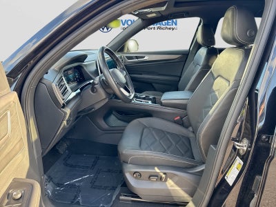 Volkswagen Atlas Cross Sport 2.0T SE con paquete Technology, 2025