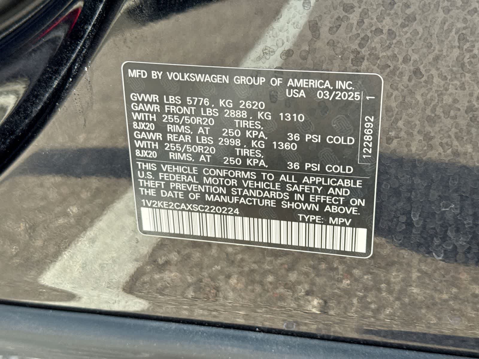 Volkswagen Atlas Cross Sport 2.0T SE con paquete Technology, 2025