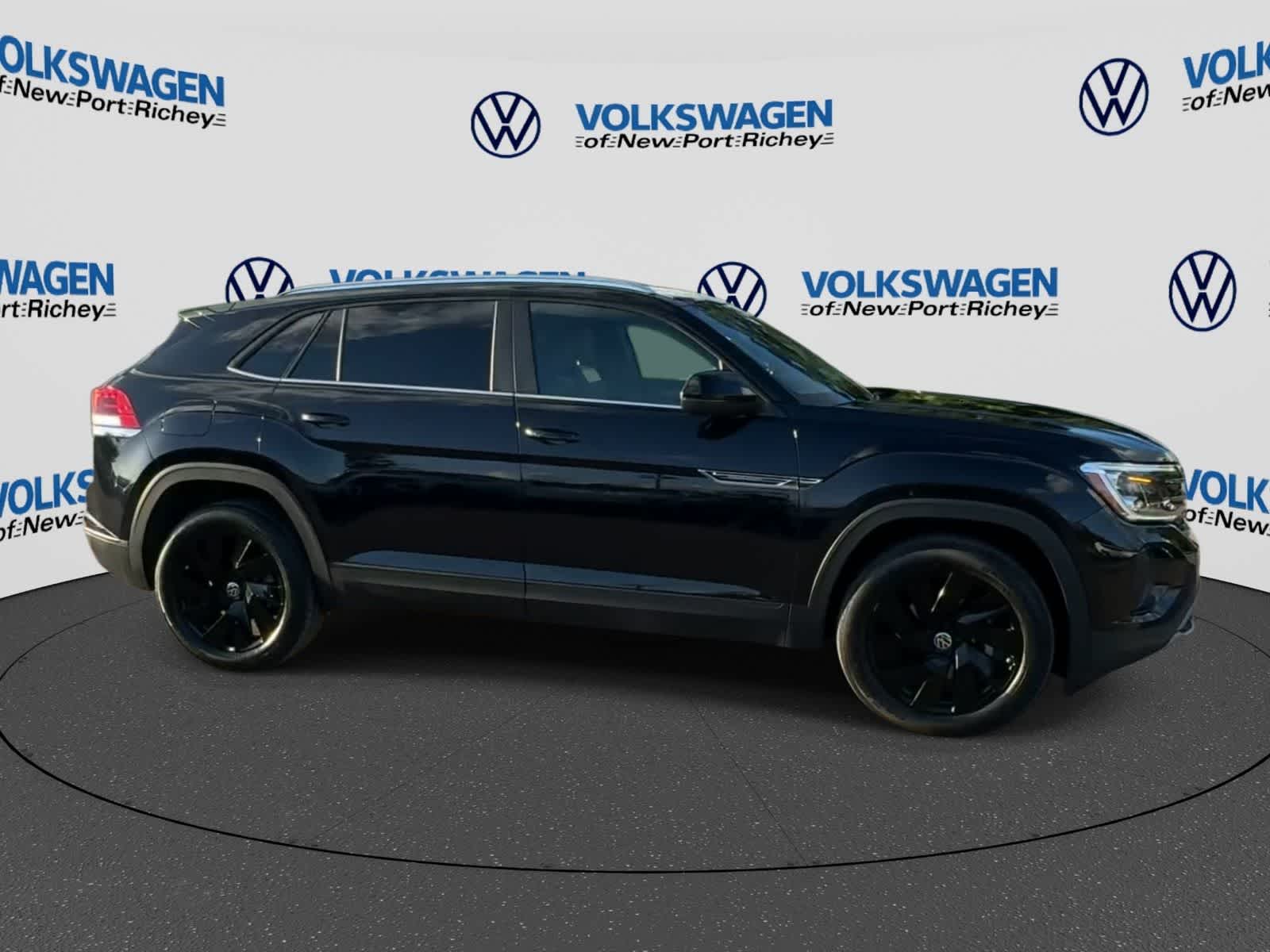 Volkswagen Atlas Cross Sport 2.0T SE con paquete Technology, 2025