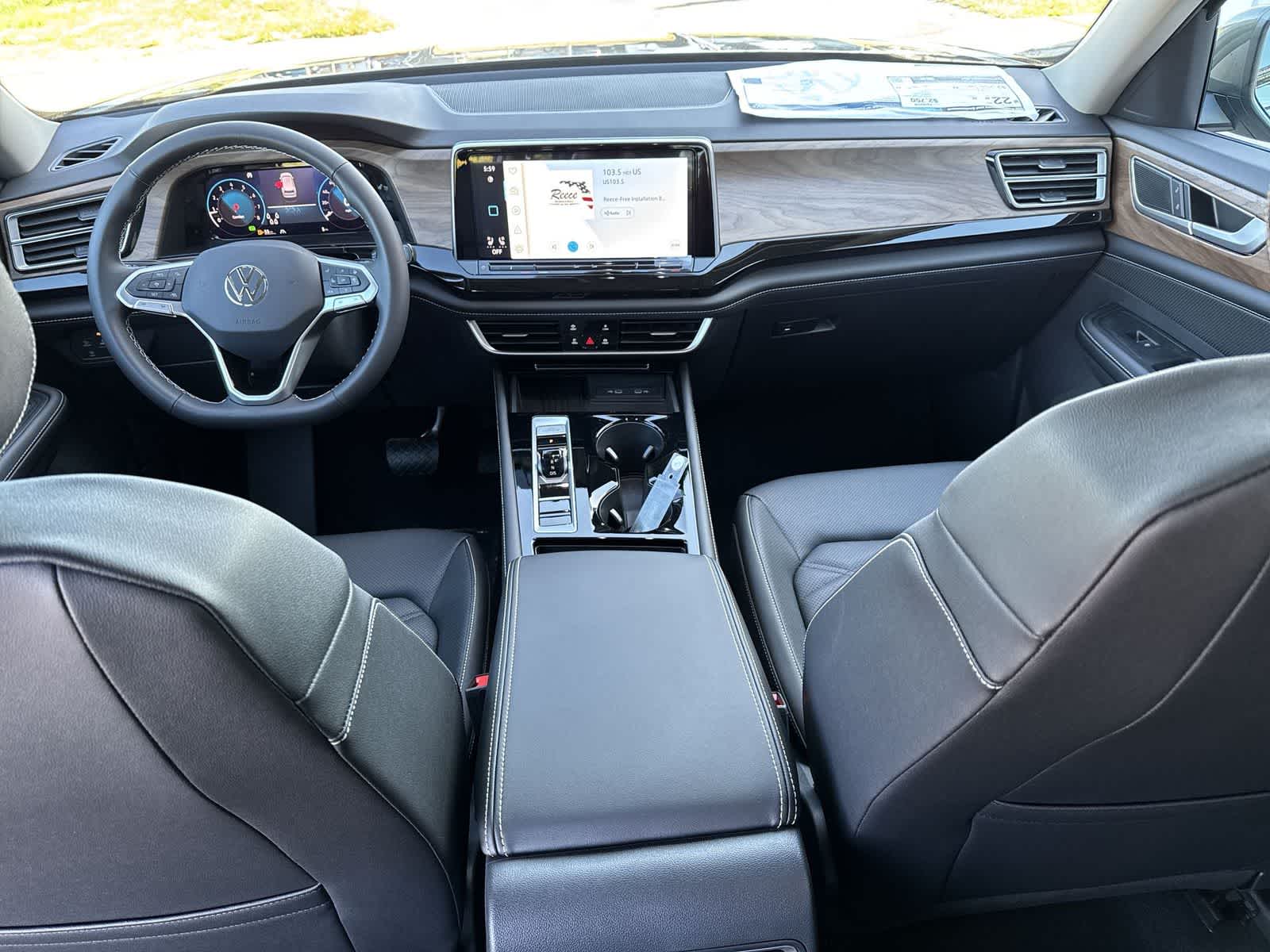 Volkswagen Atlas 2.0T SE con tecnología 2026