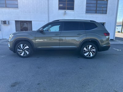 Volkswagen Atlas 2.0T SE con tecnología 2026