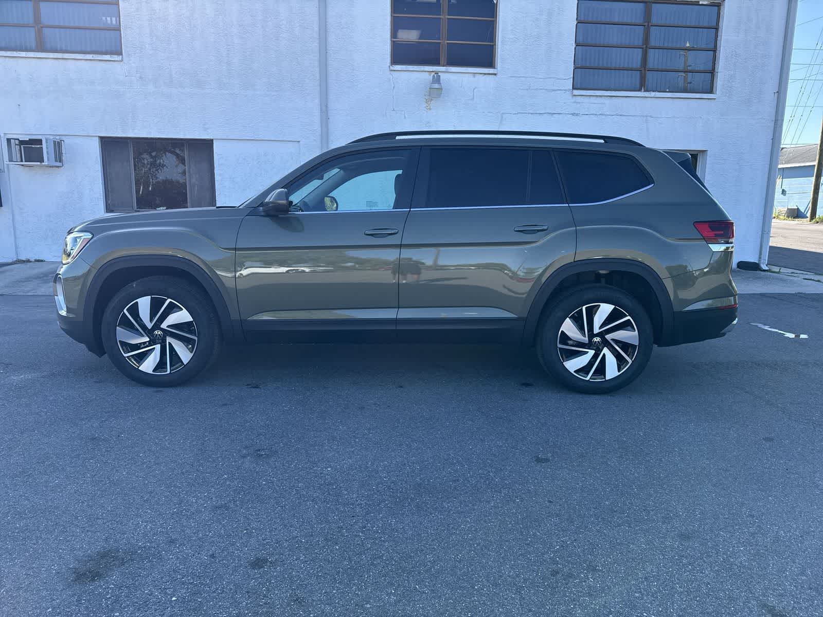 Volkswagen Atlas 2.0T SE con tecnología 2026
