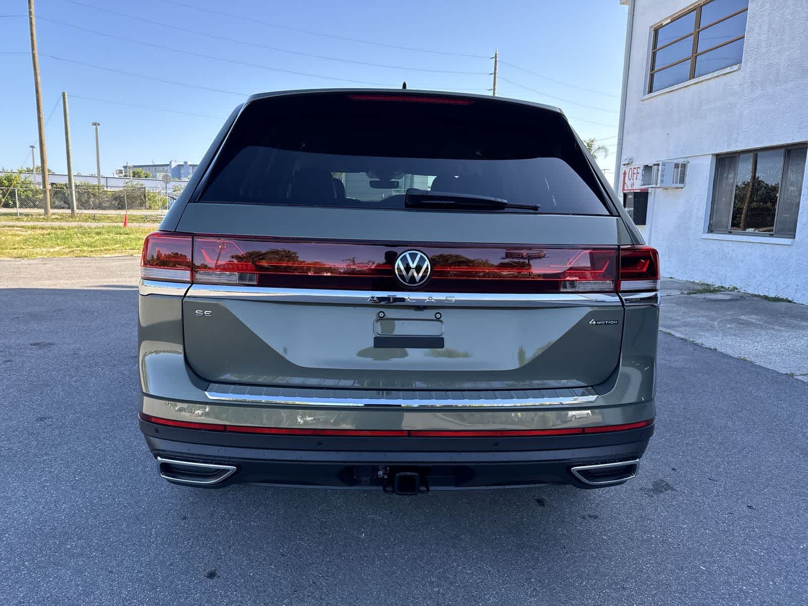 Volkswagen Atlas 2.0T SE con tecnología 2026