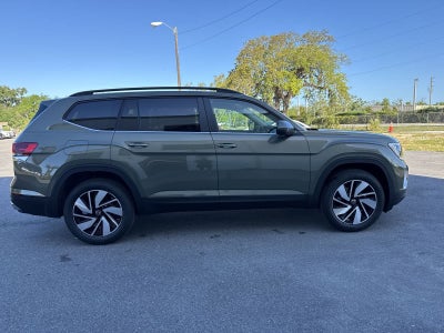 Volkswagen Atlas 2.0T SE con tecnología 2026