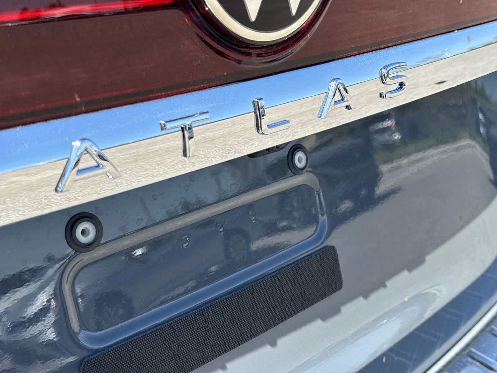 Volkswagen Atlas 2.0T SE con tecnología 2026