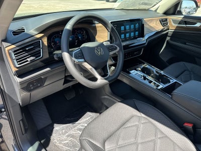 Volkswagen Atlas 2.0T SE con tecnología 2026