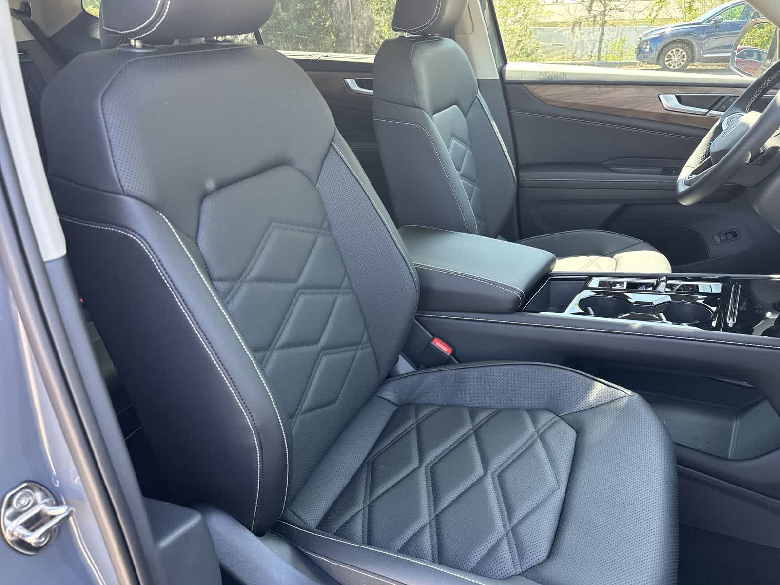 Volkswagen Atlas 2.0T SE con tecnología 2026