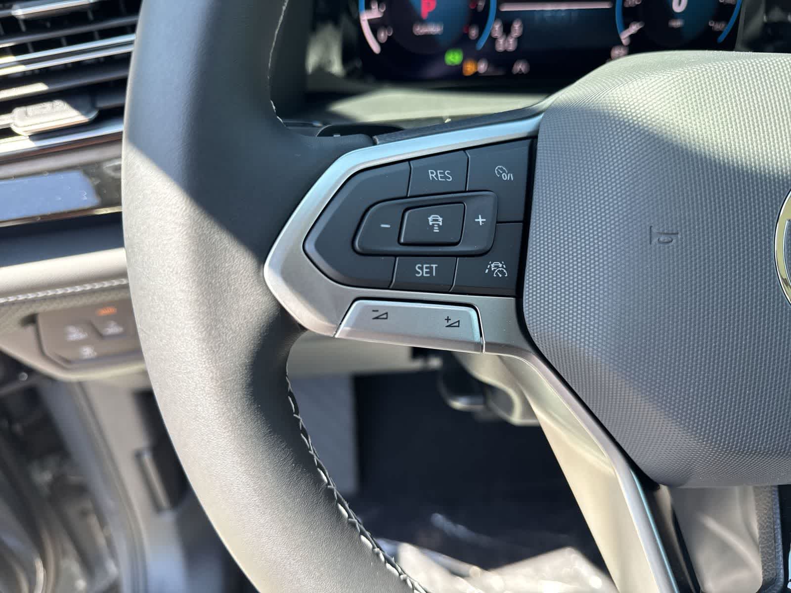 Volkswagen Atlas 2.0T SE con tecnología 2026