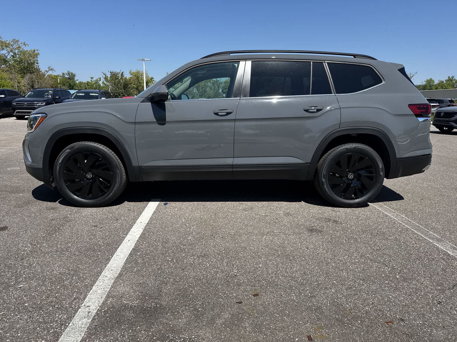 Volkswagen Atlas 2.0T SE con tecnología 2026