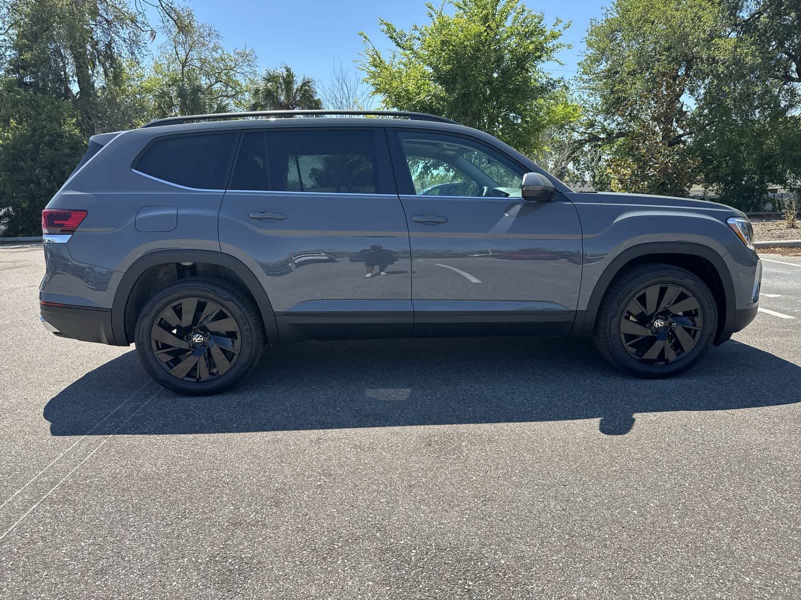 Volkswagen Atlas 2.0T SE con tecnología 2026