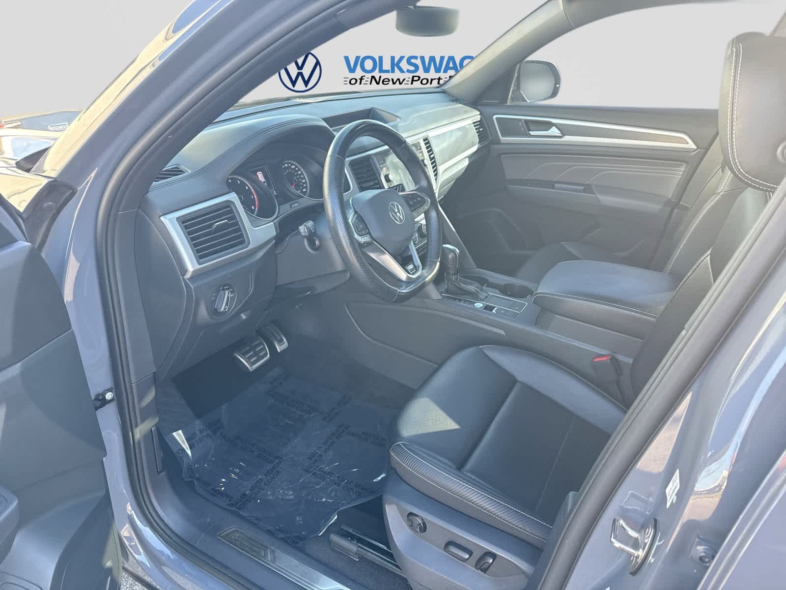 Volkswagen Atlas Cross Sport 3,6 L V6 SE con paquete Technology R-Line de 2021