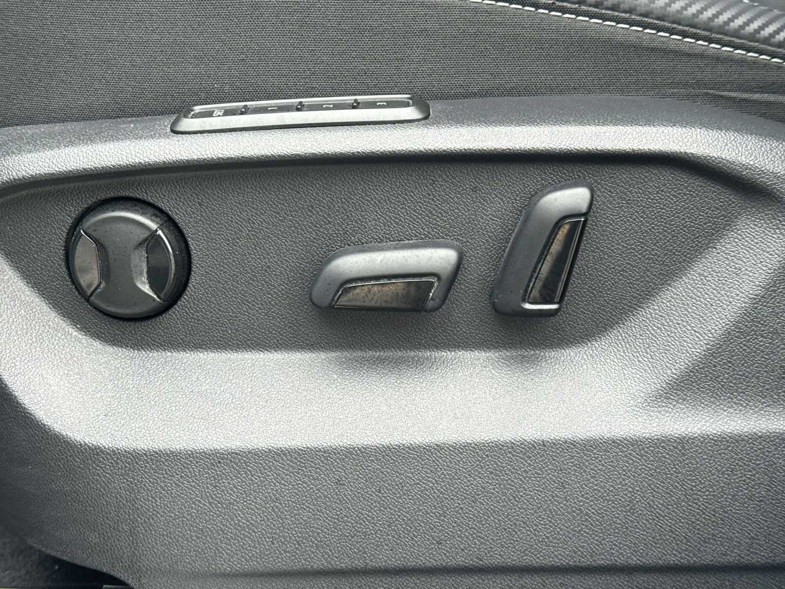 Volkswagen Atlas Cross Sport 3.6L V6 SEL R-Line Negro 2023