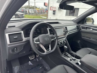 Volkswagen Atlas Cross Sport 3.6L V6 SEL R-Line Negro 2023