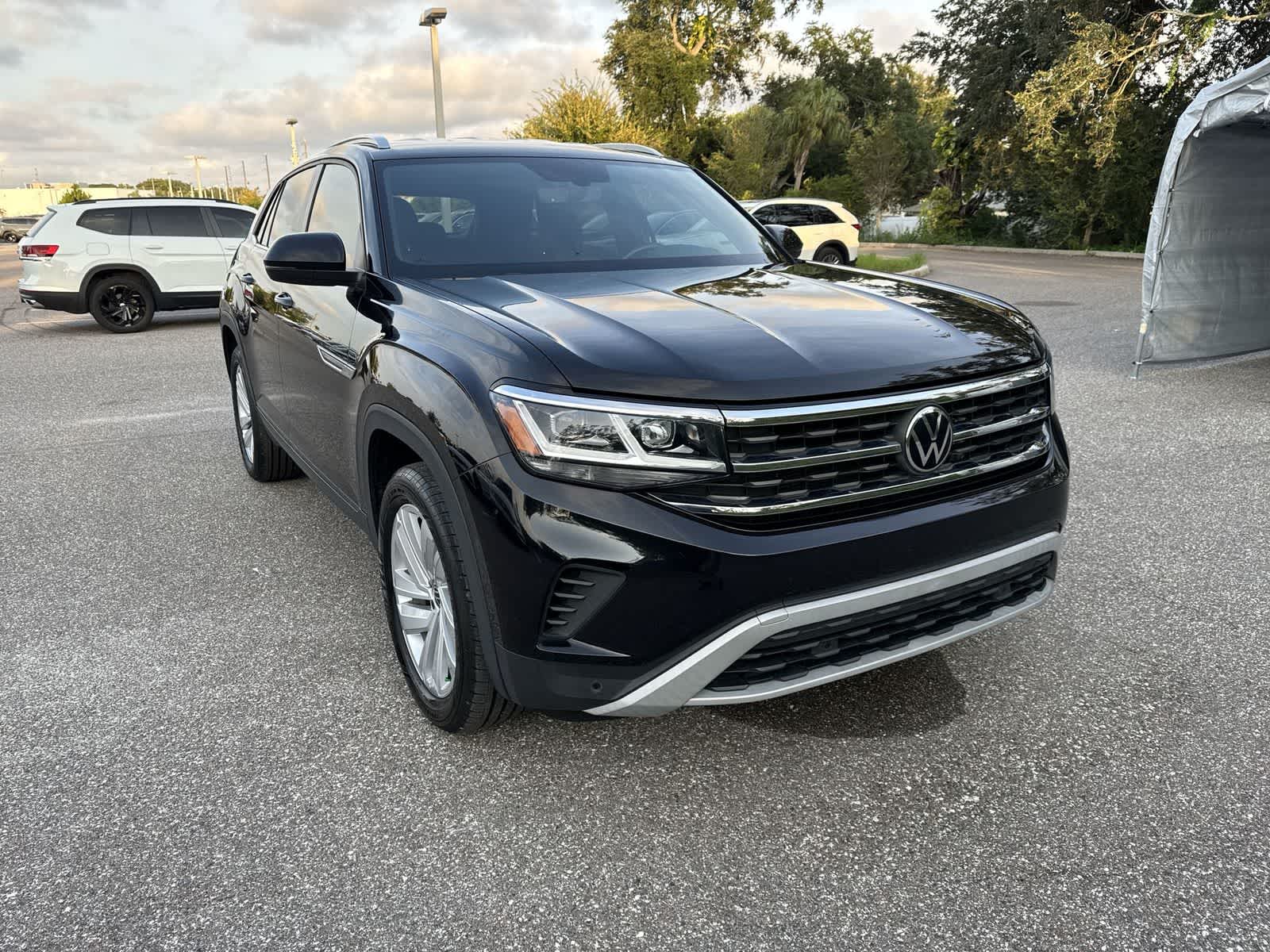 Volkswagen Atlas Cross Sport 2.0T SE con paquete Technology de 2023