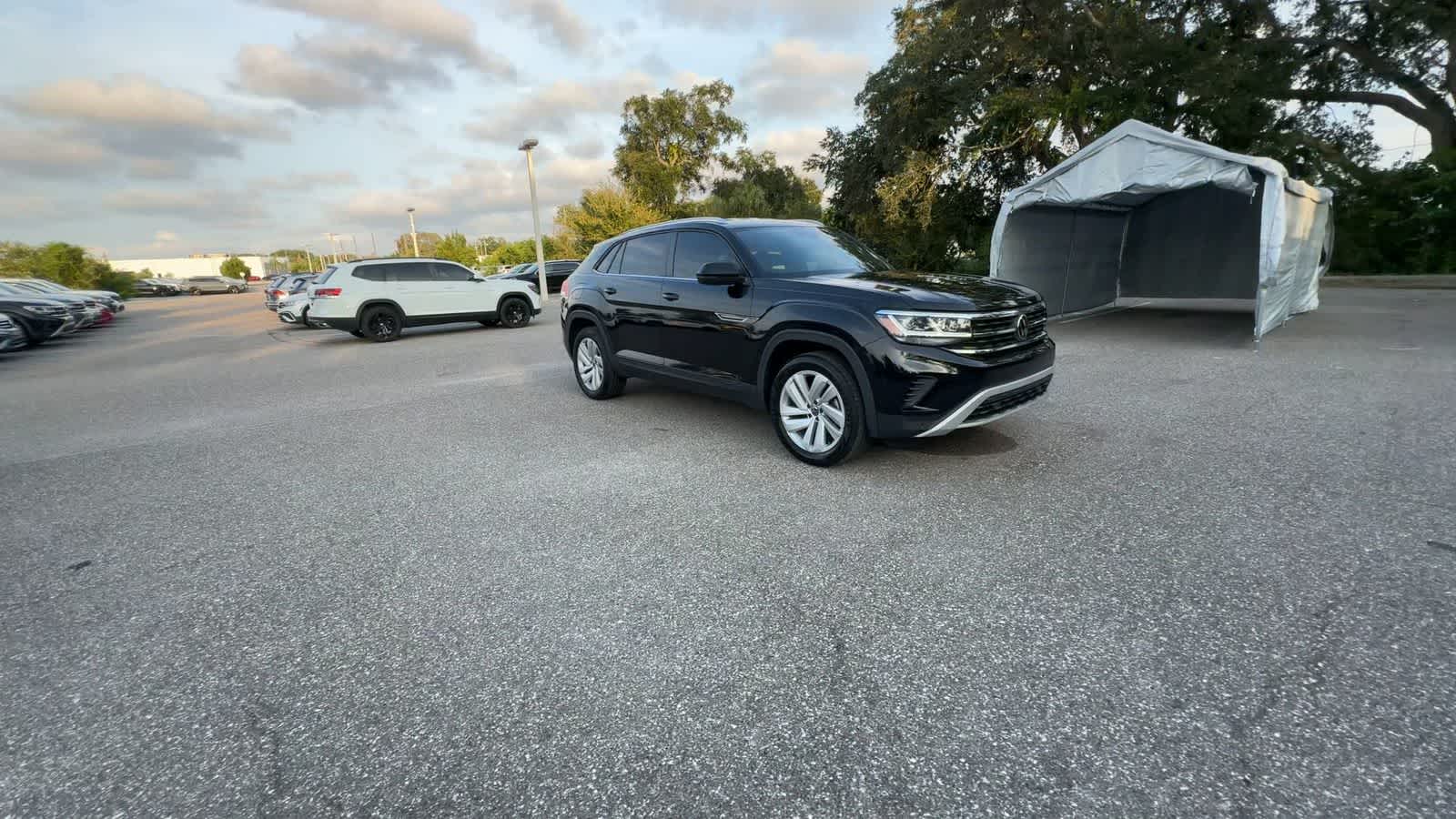 Volkswagen Atlas Cross Sport 2.0T SE con paquete Technology de 2023