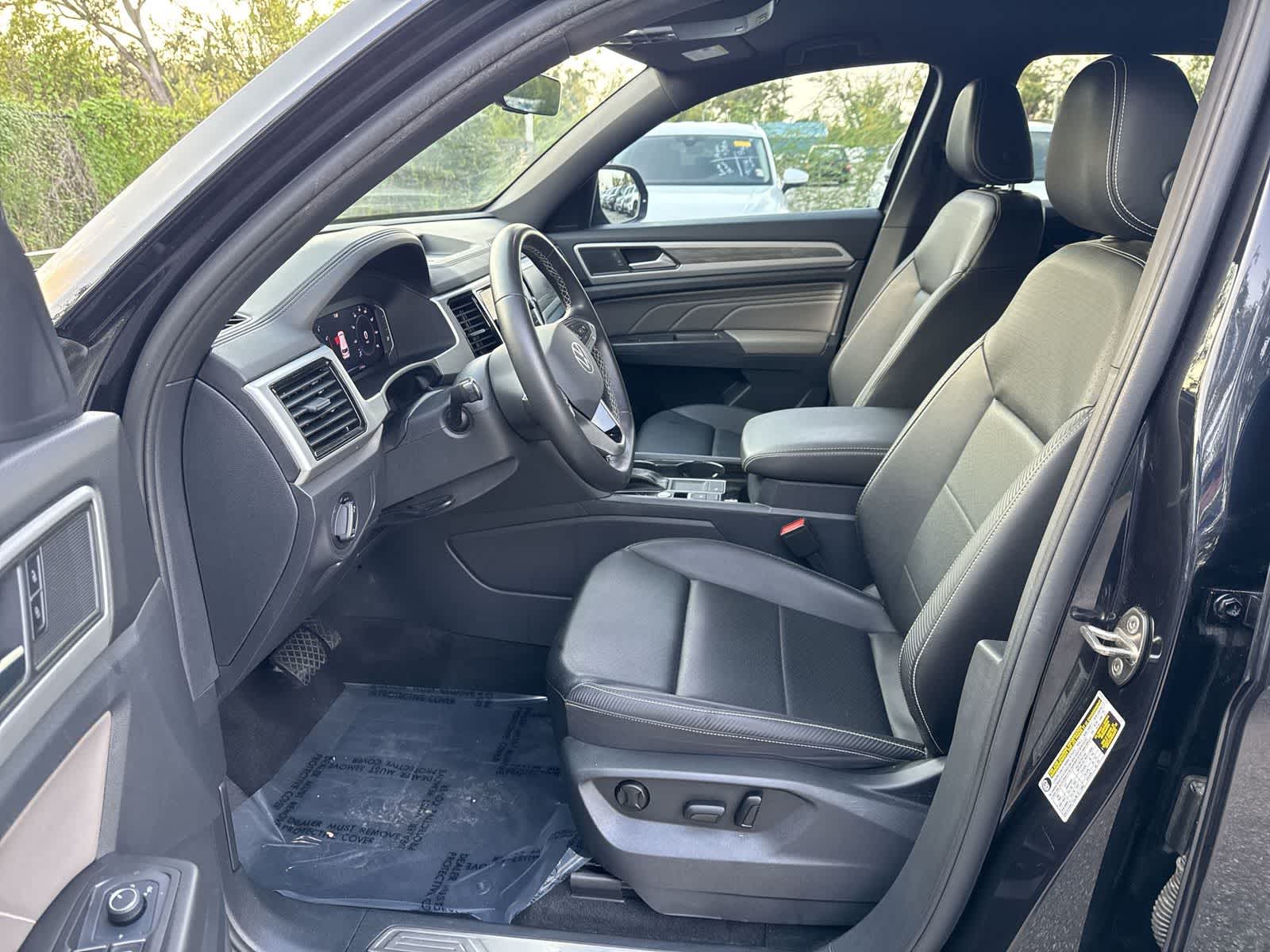 Volkswagen Atlas Cross Sport 2.0T SE con paquete Technology de 2023
