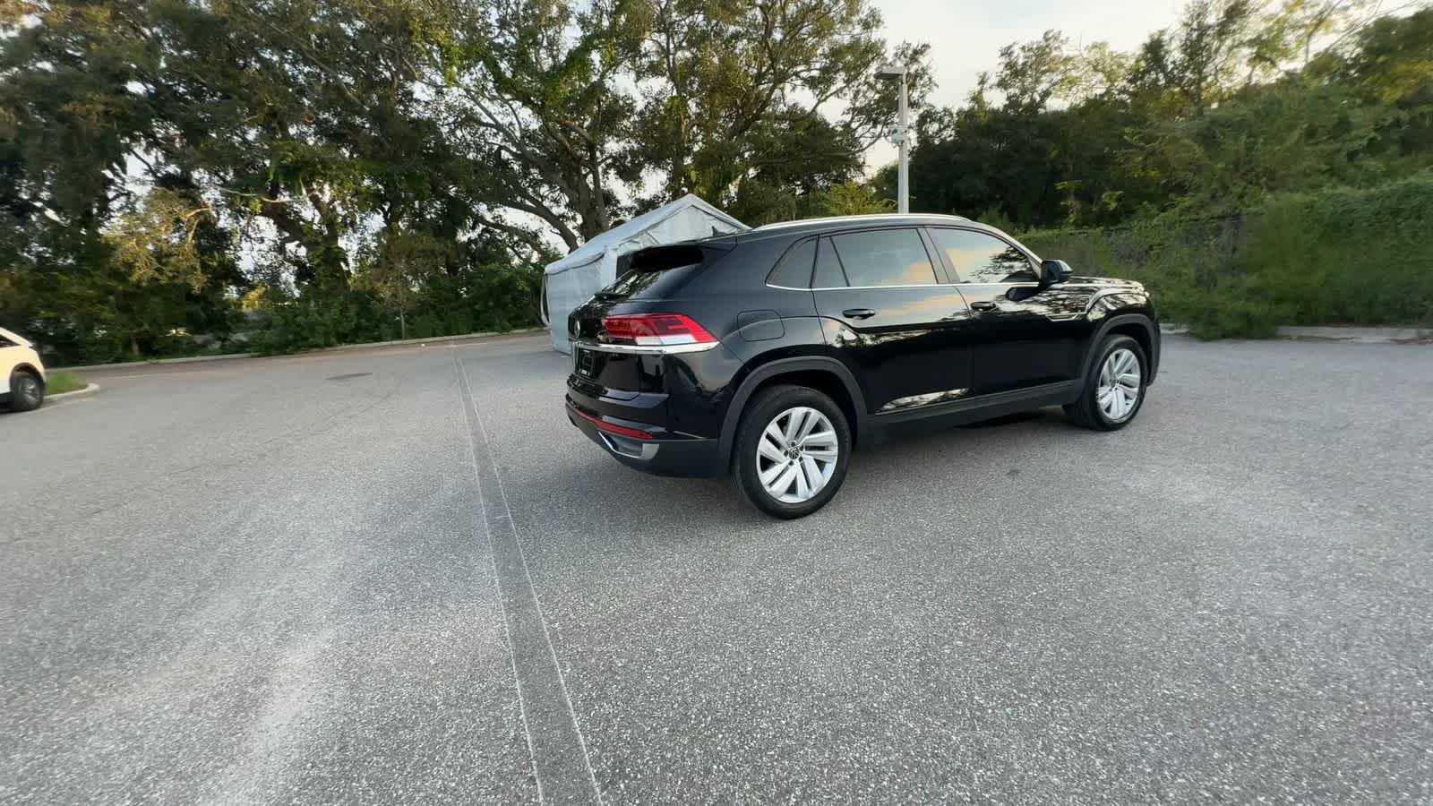 Volkswagen Atlas Cross Sport 2.0T SE con paquete Technology de 2023