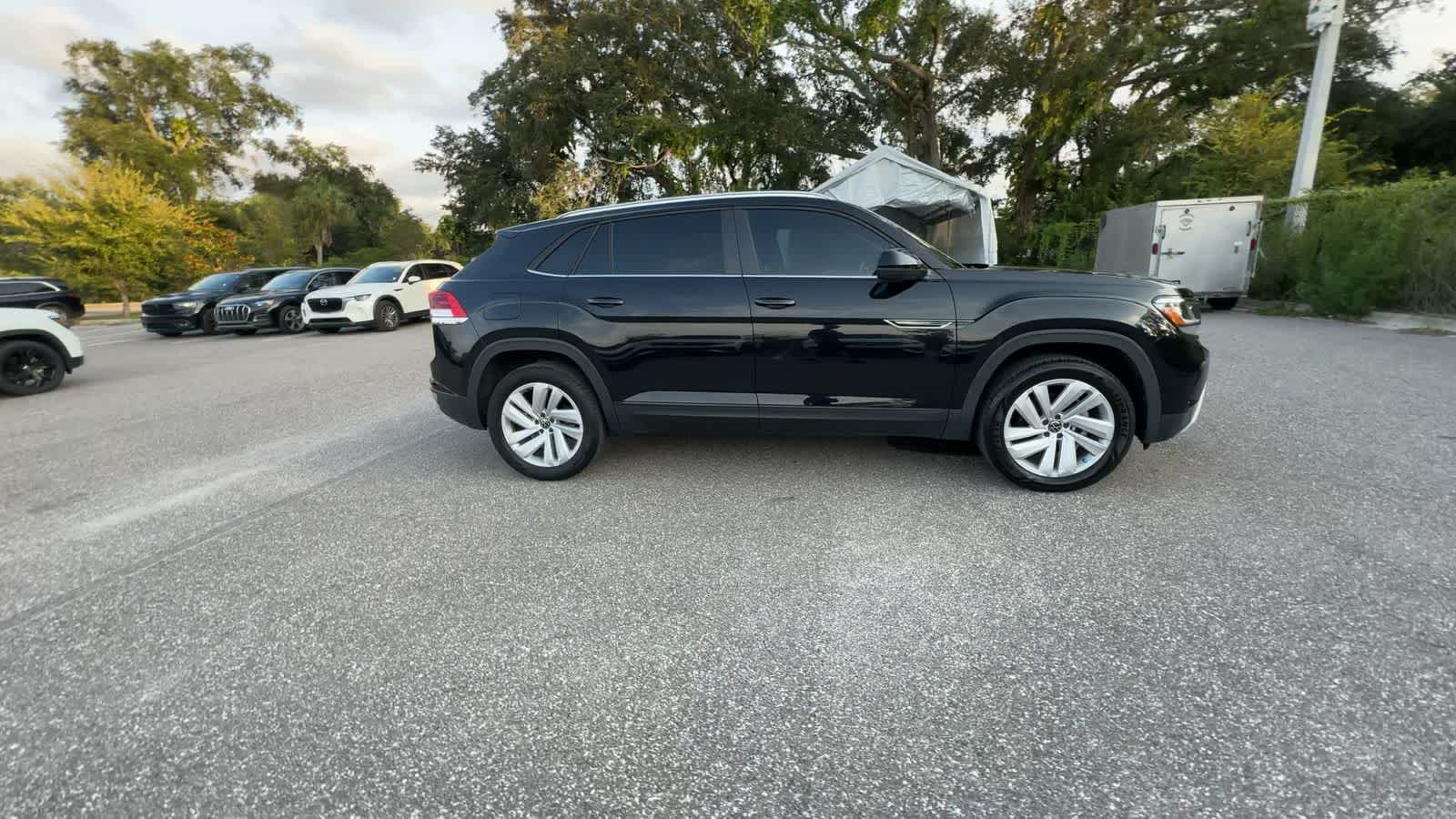 Volkswagen Atlas Cross Sport 2.0T SE con paquete Technology de 2023
