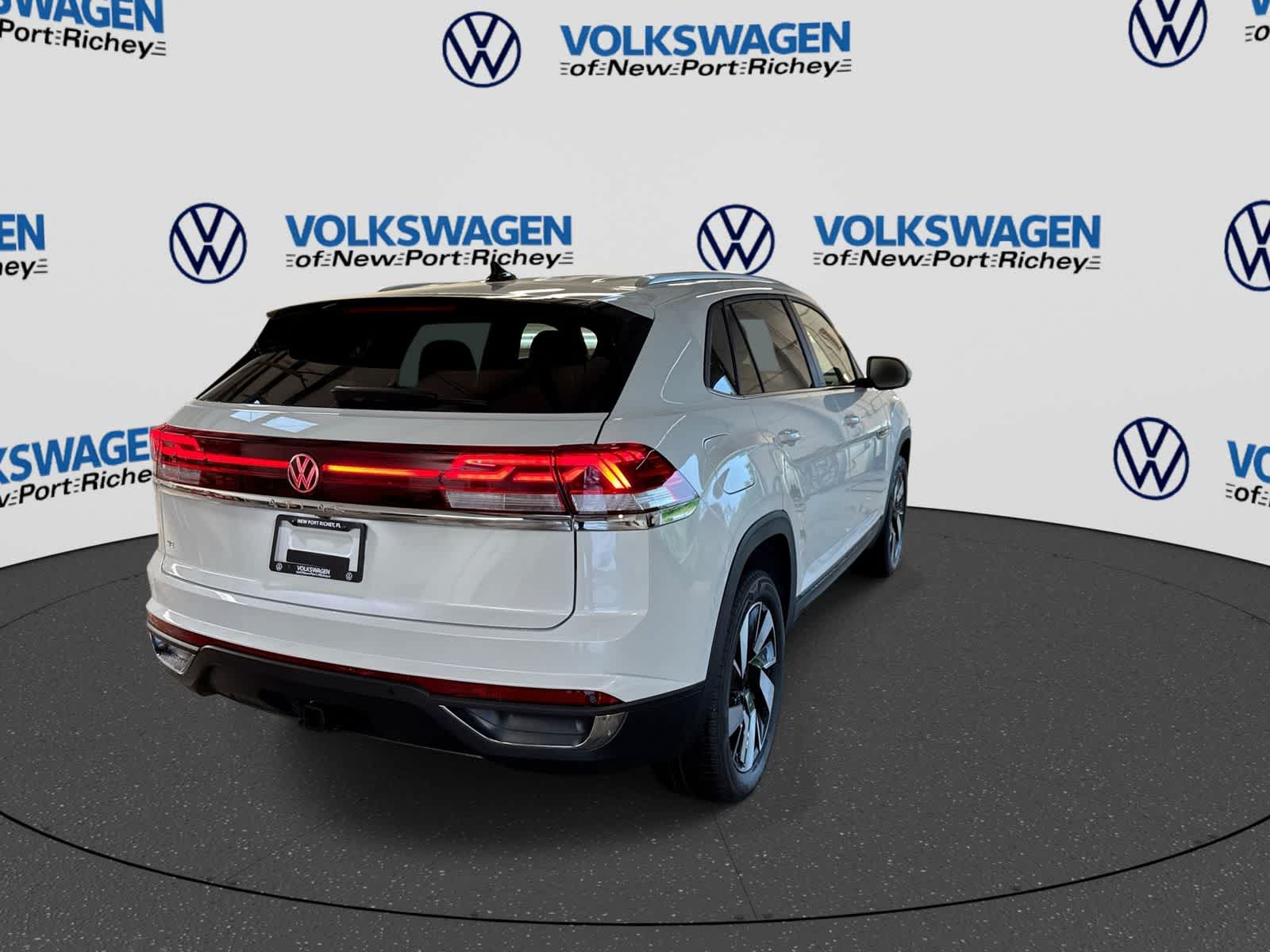 2026 Volkswagen Atlas Cross Sport 2.0T SE con tecnología