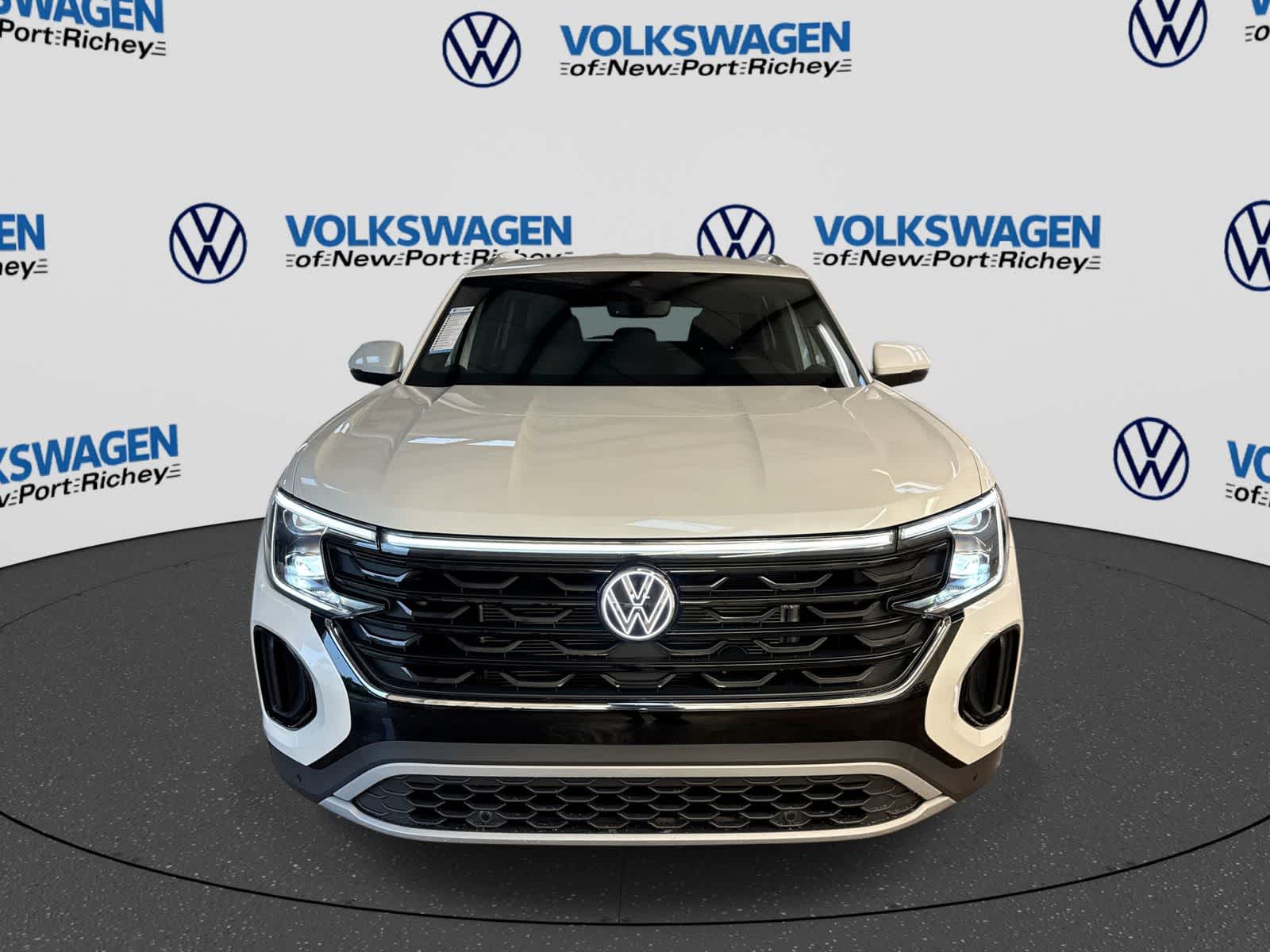 2026 Volkswagen Atlas Cross Sport 2.0T SE con tecnología