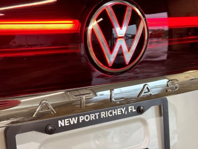 2026 Volkswagen Atlas Cross Sport 2.0T SE con tecnología