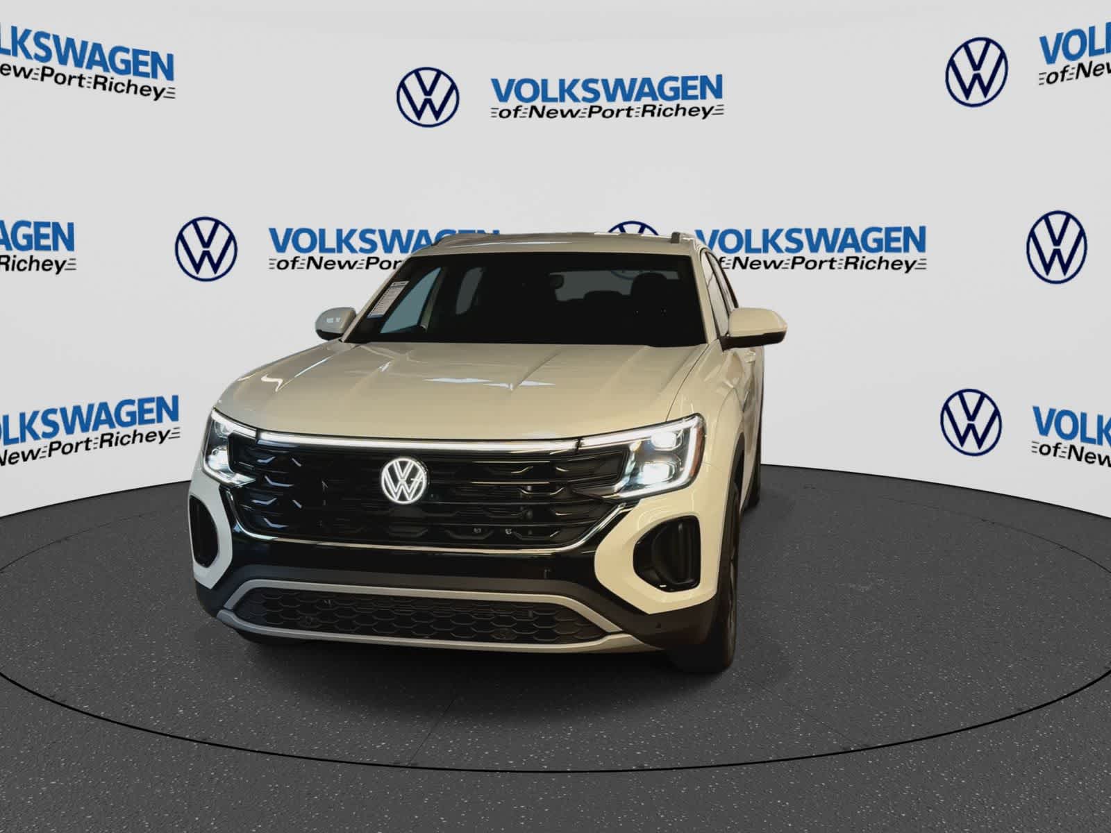 2026 Volkswagen Atlas Cross Sport 2.0T SE con tecnología