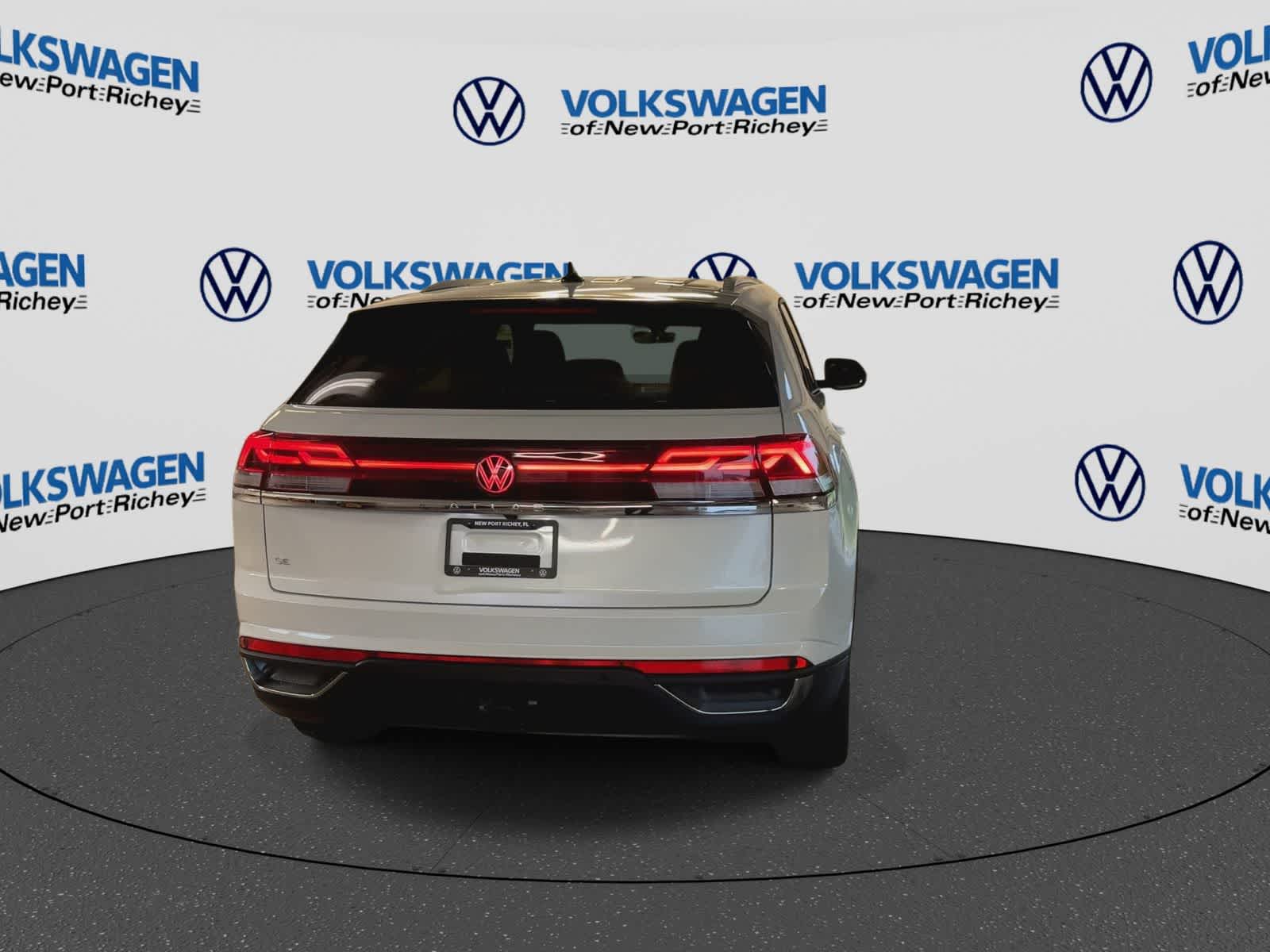 2026 Volkswagen Atlas Cross Sport 2.0T SE con tecnología