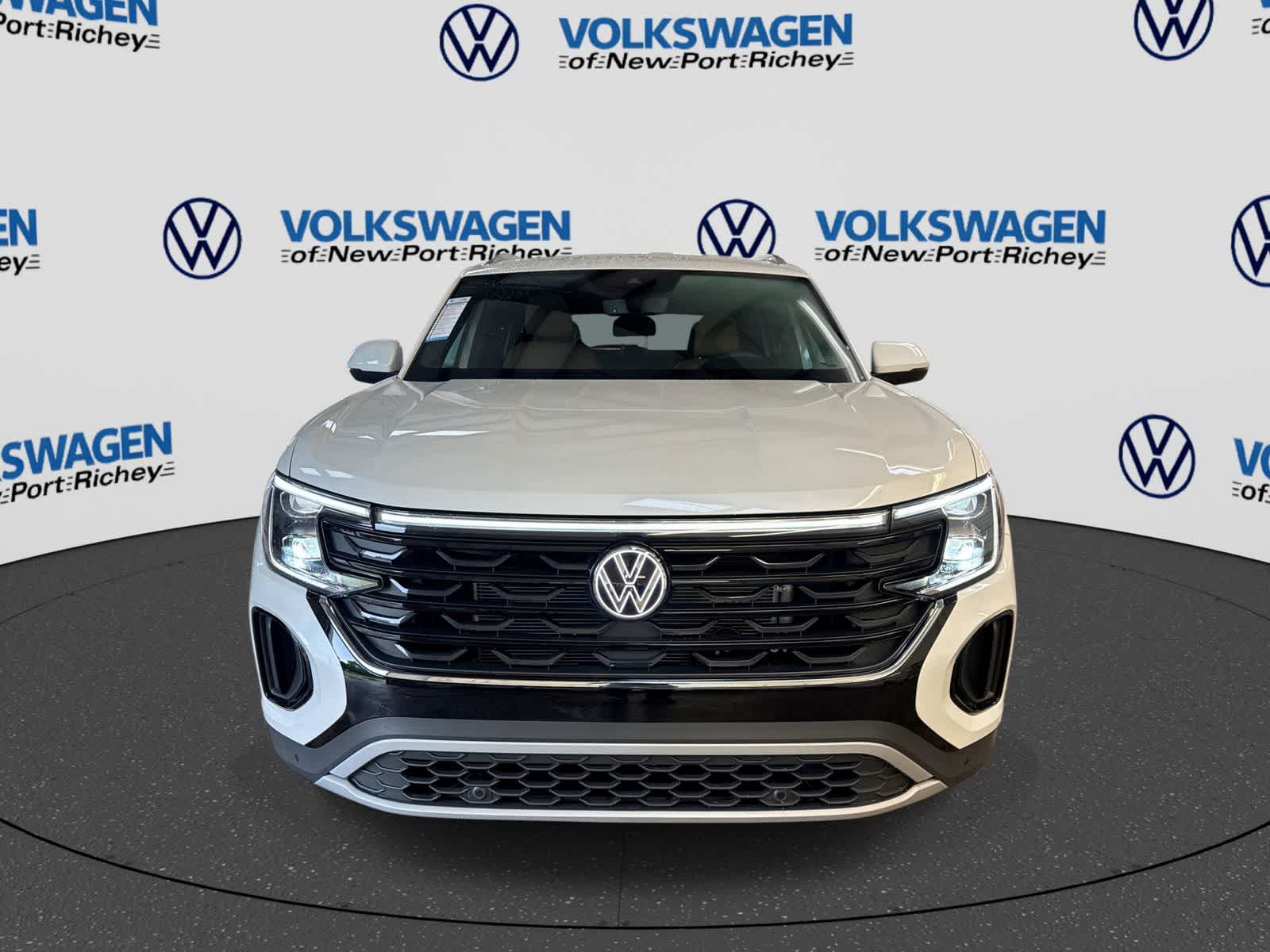 2026 Volkswagen Atlas Cross Sport 2.0T SE con tecnología