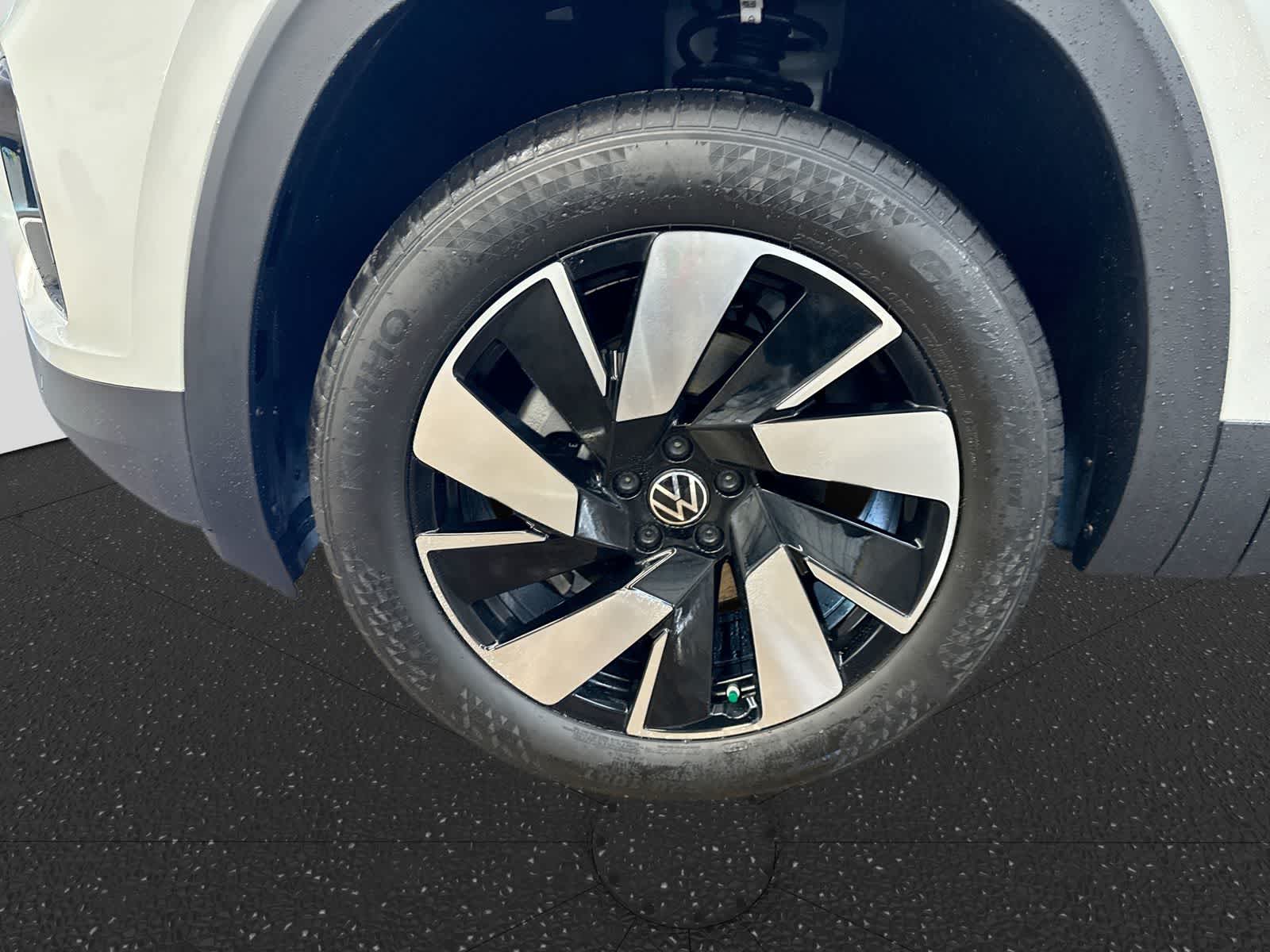 2026 Volkswagen Atlas Cross Sport 2.0T SE con tecnología