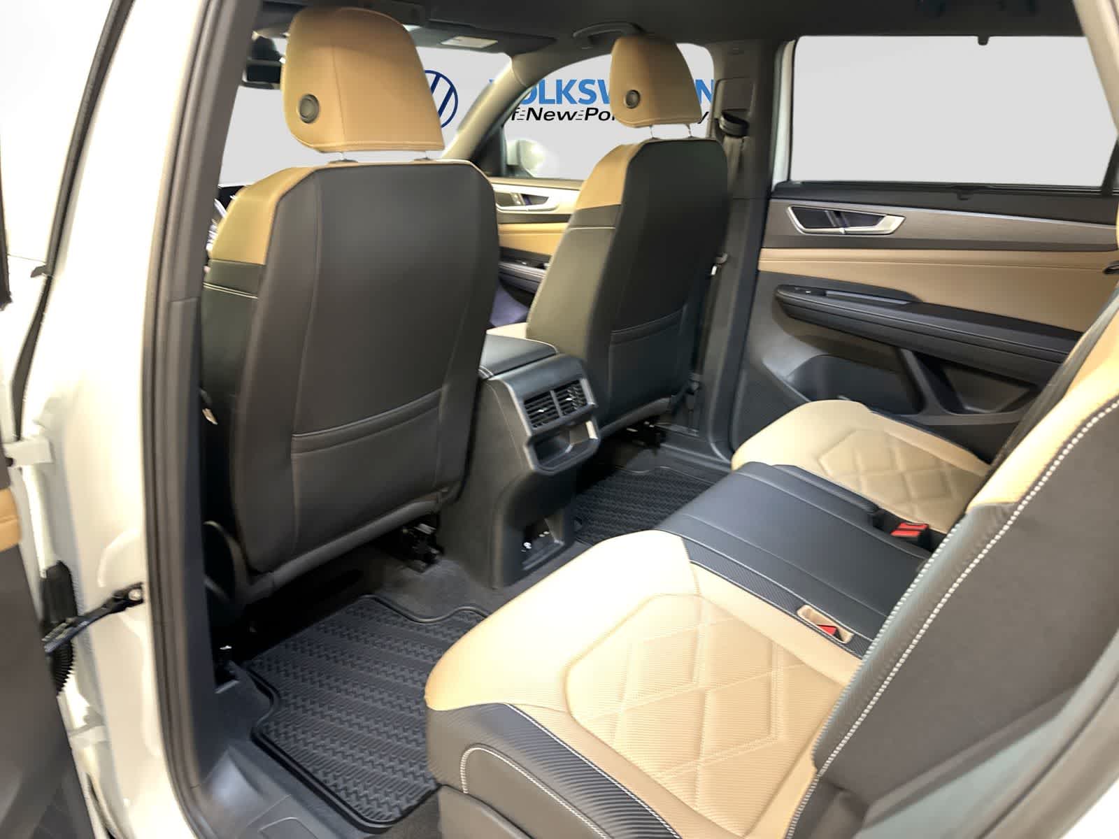 2026 Volkswagen Atlas Cross Sport 2.0T SE con tecnología