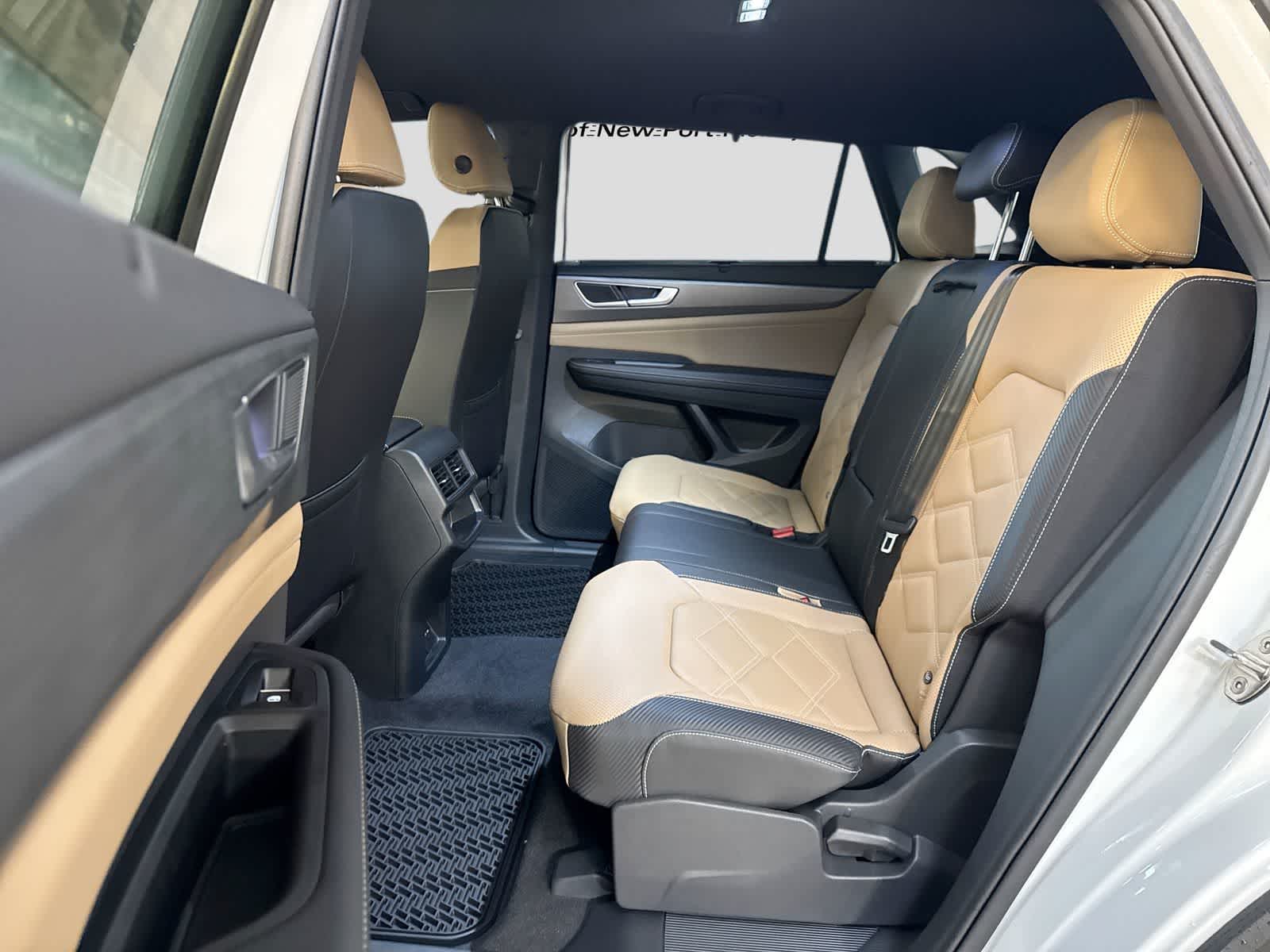 2026 Volkswagen Atlas Cross Sport 2.0T SE con tecnología