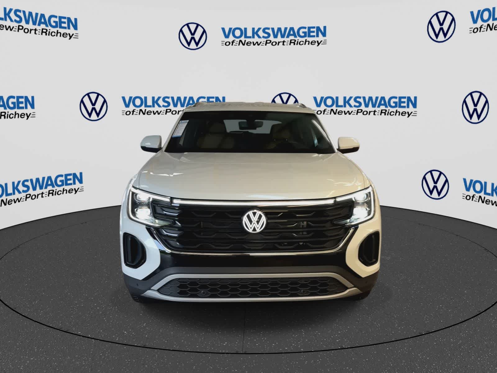 2026 Volkswagen Atlas Cross Sport 2.0T SE con tecnología