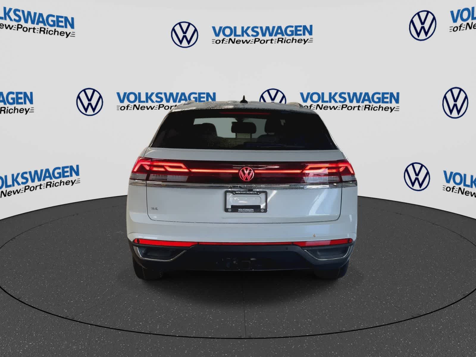 2026 Volkswagen Atlas Cross Sport 2.0T SE con tecnología