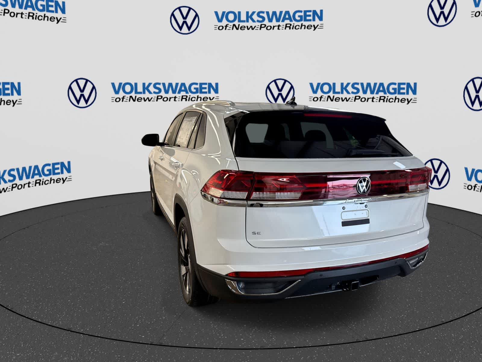 2026 Volkswagen Atlas Cross Sport 2.0T SE con tecnología