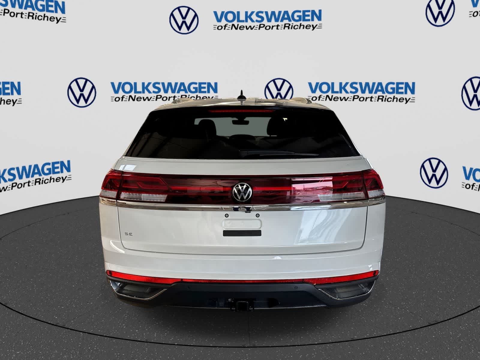2026 Volkswagen Atlas Cross Sport 2.0T SE con tecnología