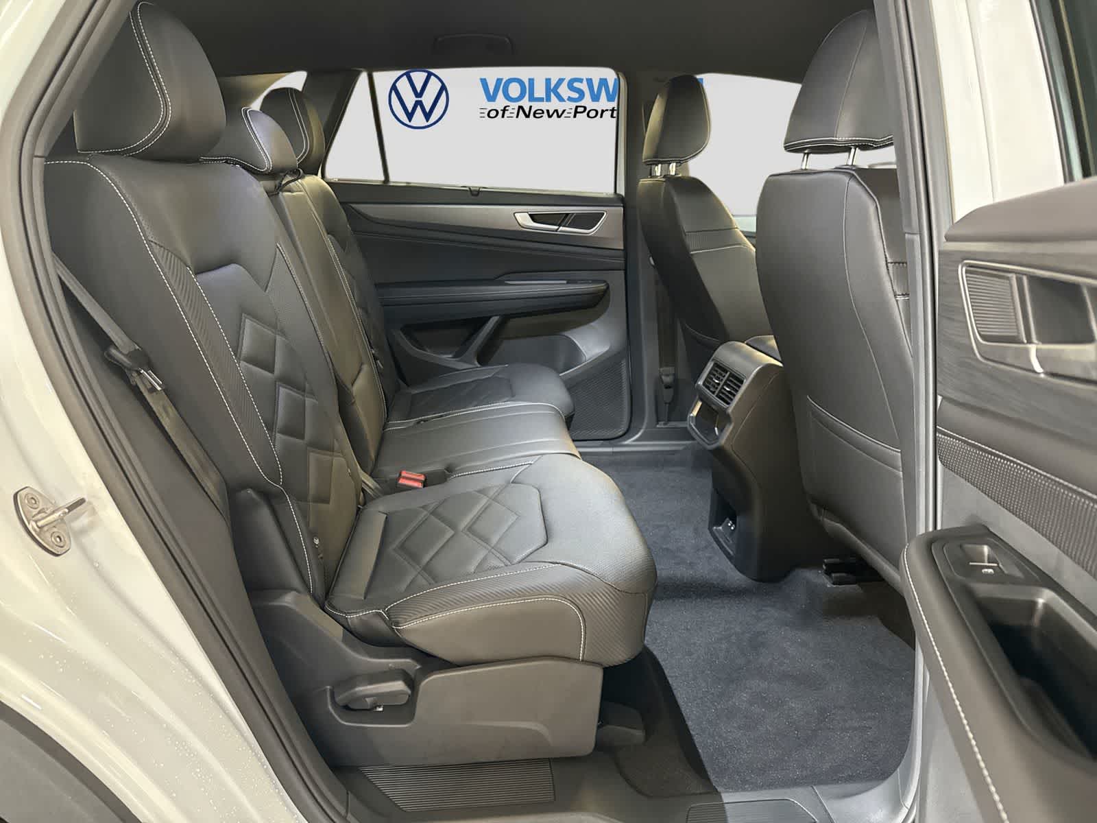 2026 Volkswagen Atlas Cross Sport 2.0T SE con tecnología