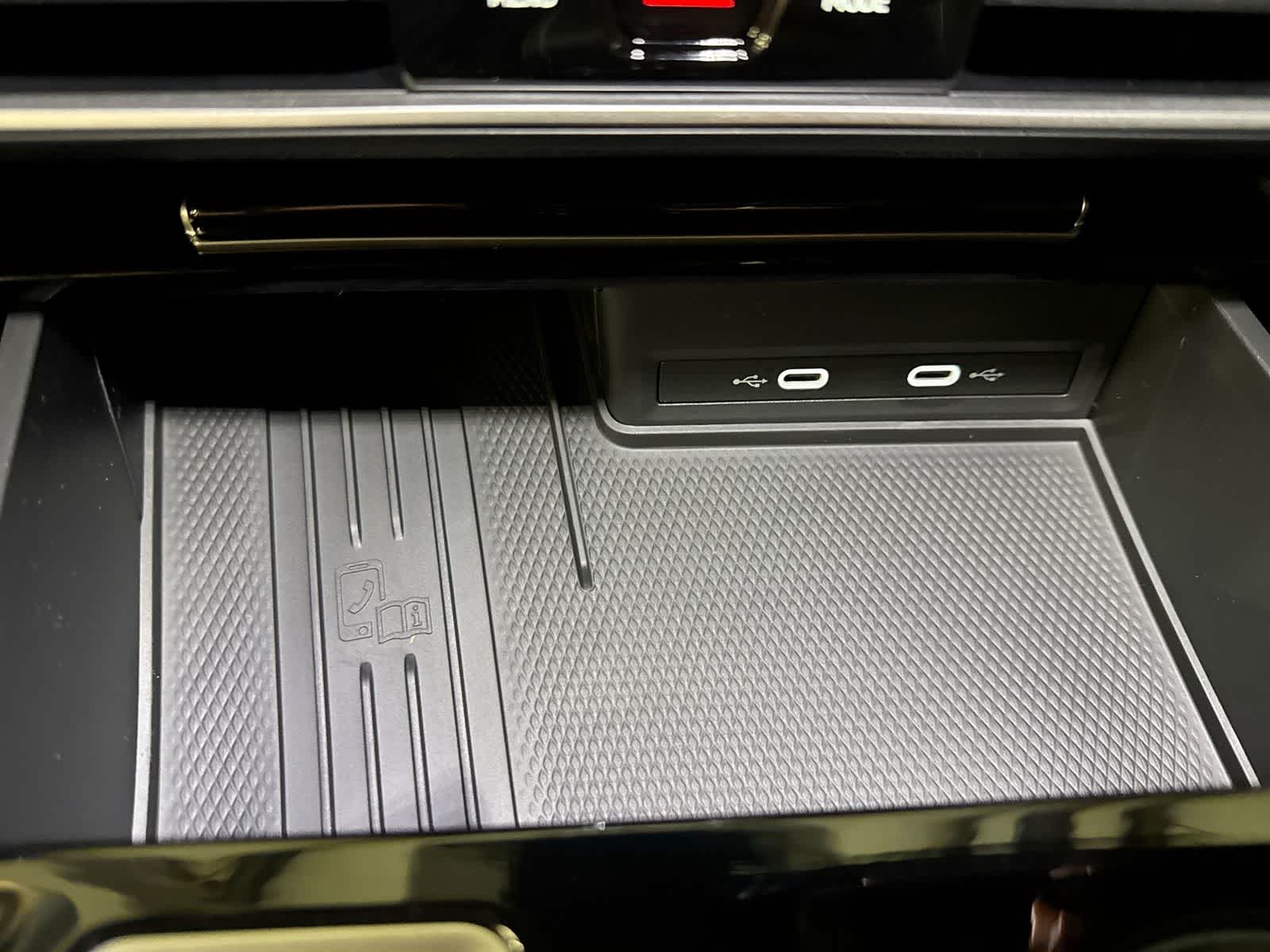 2026 Volkswagen Atlas Cross Sport 2.0T SE con tecnología