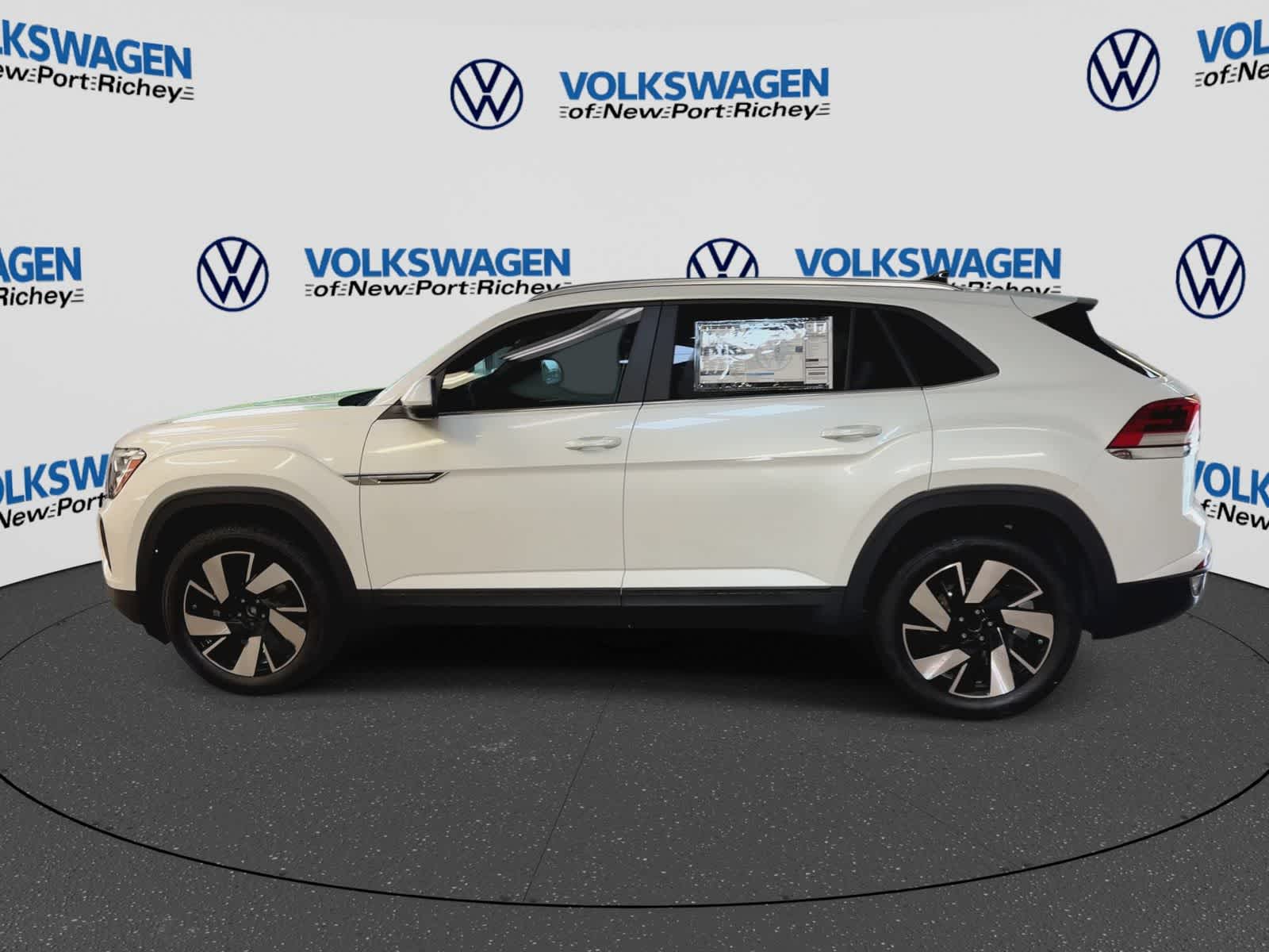 2026 Volkswagen Atlas Cross Sport 2.0T SE con tecnología